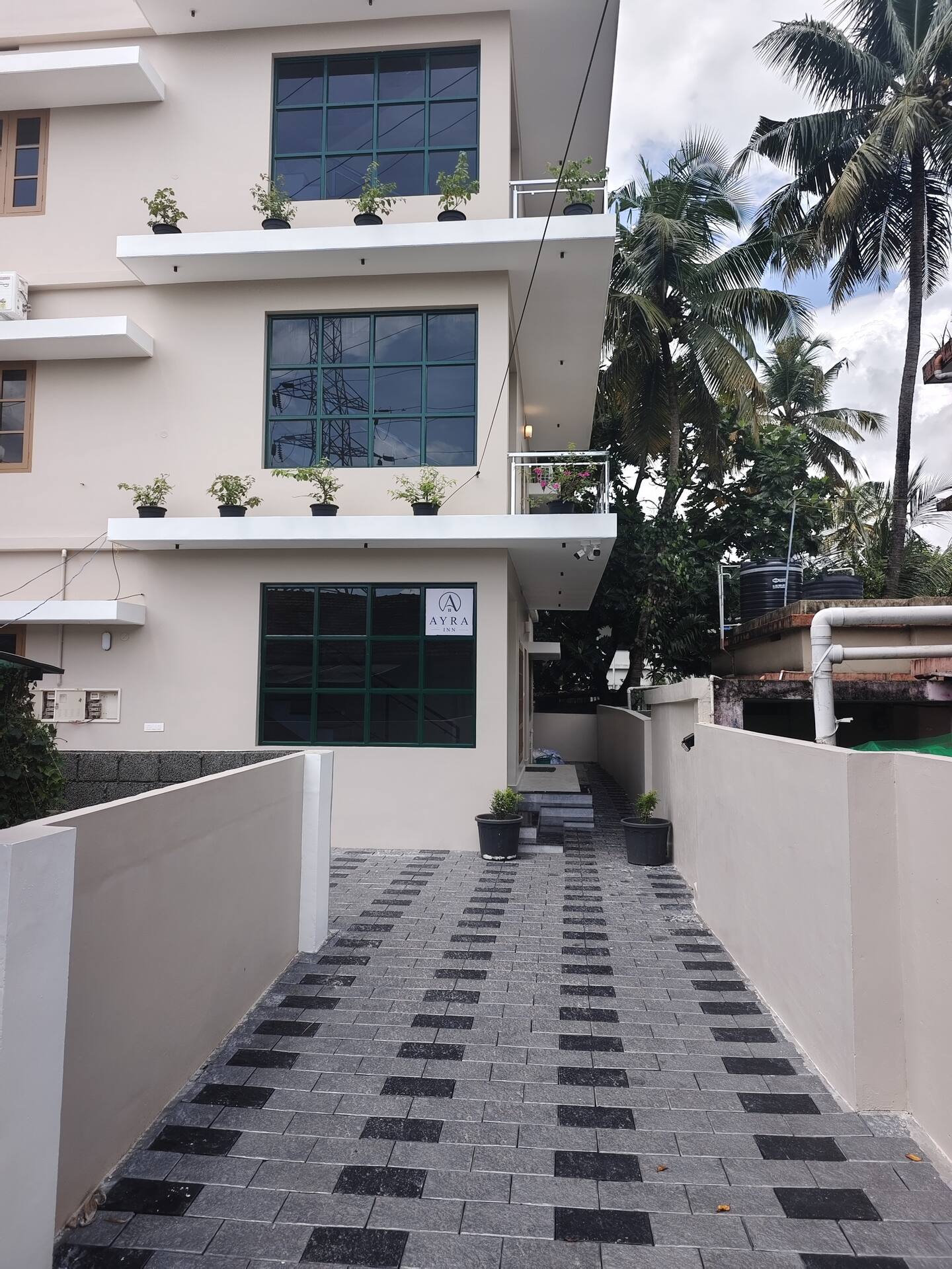 Ayra Inn exterior